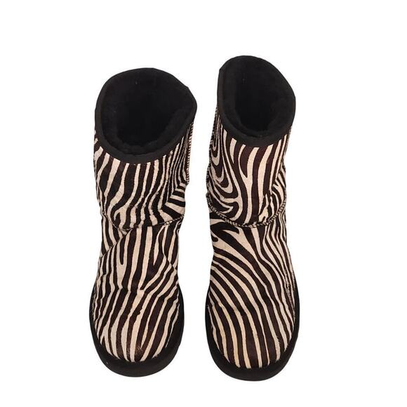 UGG Classic Short Exotic Zebra Boots Women's size 9 - Picture 5 of 10